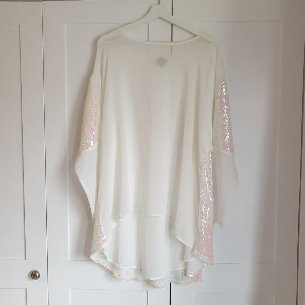 Never Fully Dressed Womens White Blouse